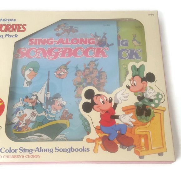 Disney's Read Along Cassettes & Books Sing Along Songs Family Fun Pack #2 Vtg - Picture 5 of 5